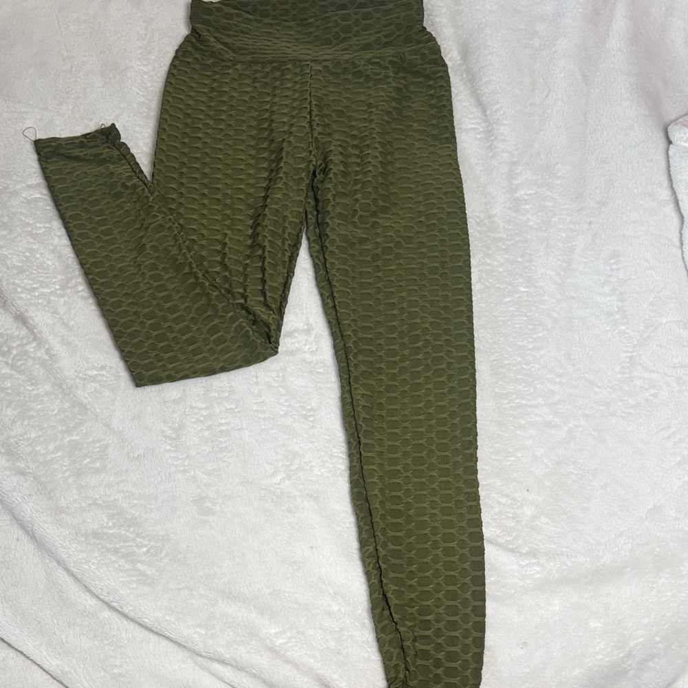 Textured Olive Green Leggings